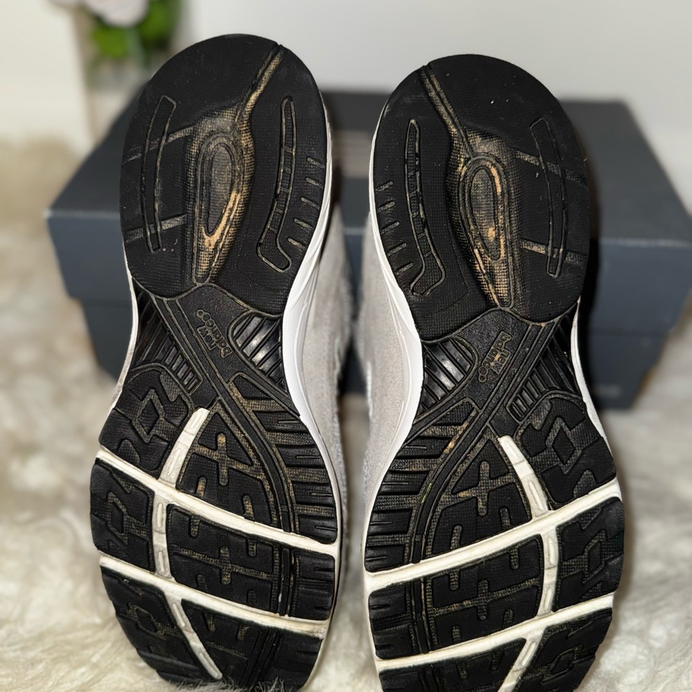 NEW BALANCE 993 Sz:7 Big Kids. Great condition, authentic, comes with/box - Picture 12 of 12